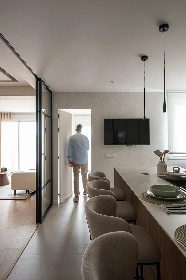 Obra real Lunari — cocina con isla, Madrid
